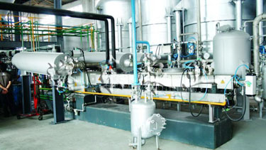 金銀河設(shè)備配套遠東高粘度泵現(xiàn)場展示