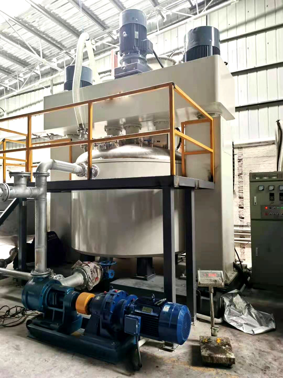 強(qiáng)力分散機(jī)油墨出料泵