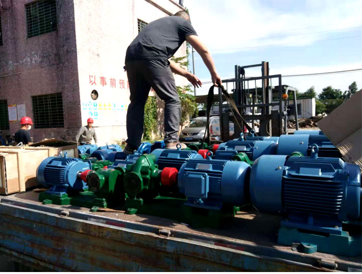 祝賀遠(yuǎn)東泵業(yè)順利把28臺(tái)船用油泵交于東莞工668船