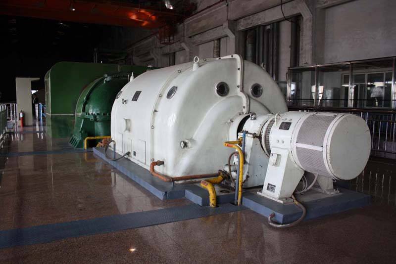 福建新萬新發(fā)電設(shè)備水電站調(diào)速器控制油泵采用遠東3G70X4C2高壓螺桿泵